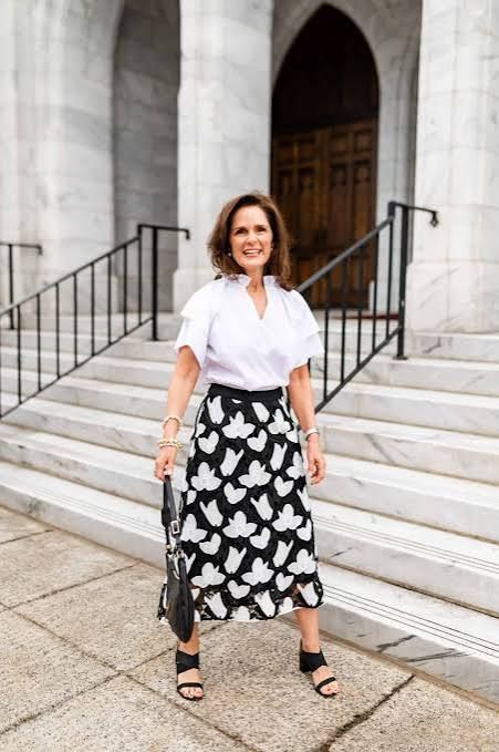 Black A-Line Midi Skirt with White Floral Pattern Black A-Line Midi Skirt with White Floral Pattern — A Line Skirt Outfits