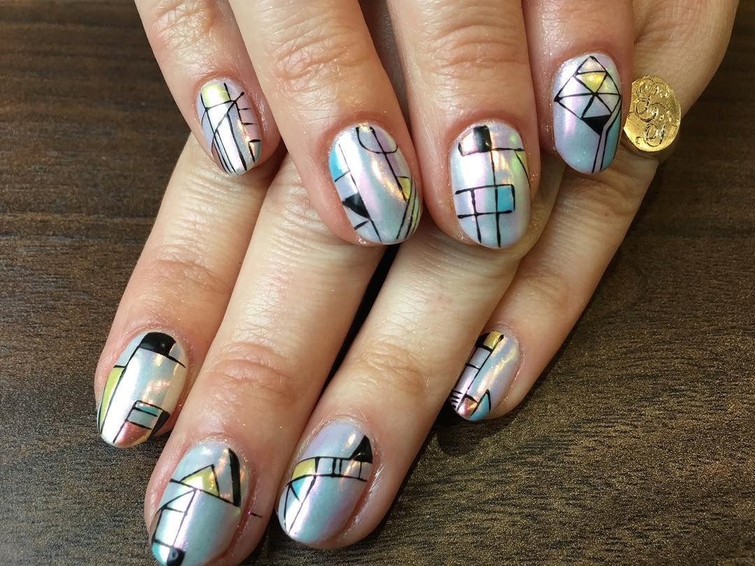 Iridescent Geometric Line Art Nails Iridescent Geometric Line Art Nails — Geometric Nails