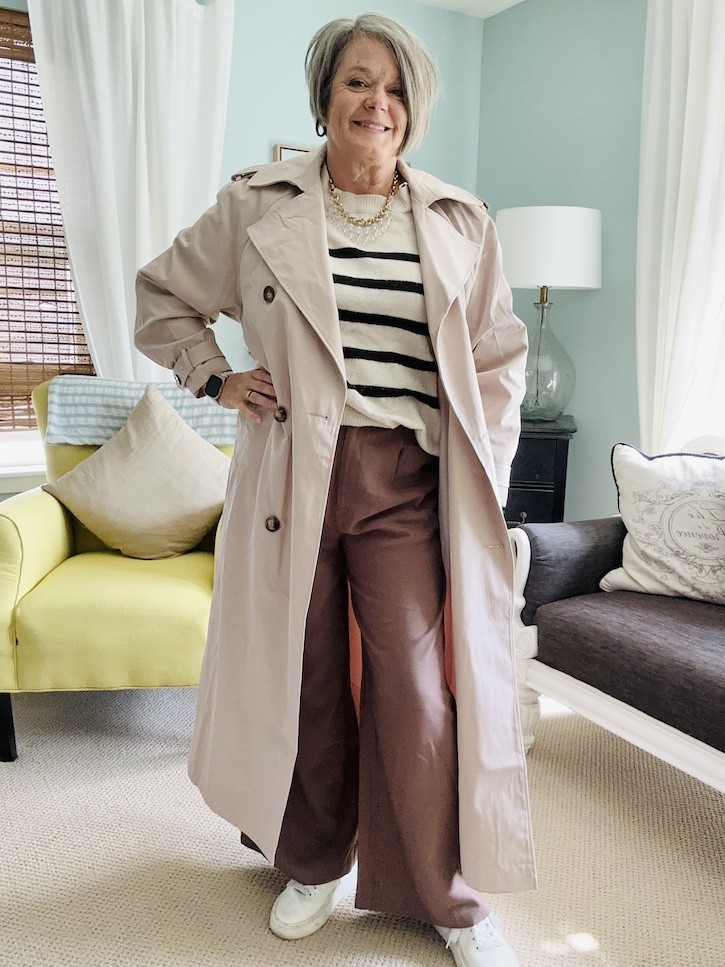 Casual Beige Trench Coat with Brown Wide Leg Pants — Wide Leg Pants Outfits