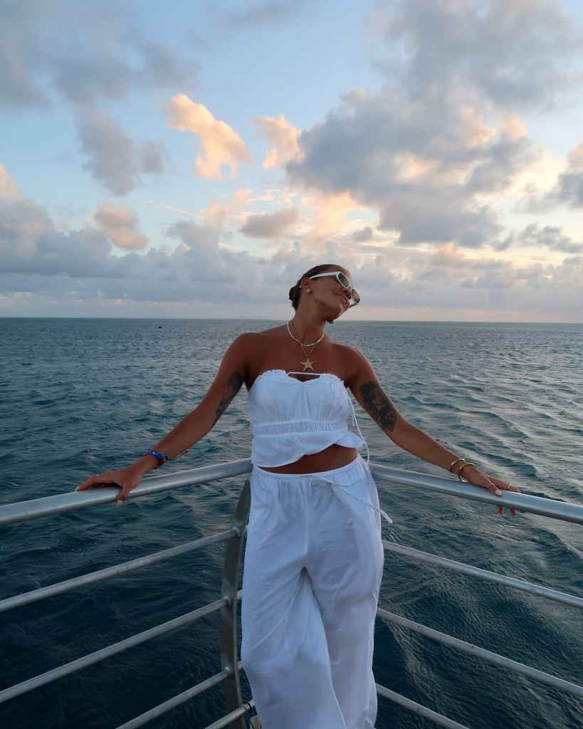 Vacation Evening Outfit Idea Vacation Evening Outfit Idea — Cancun Outfits