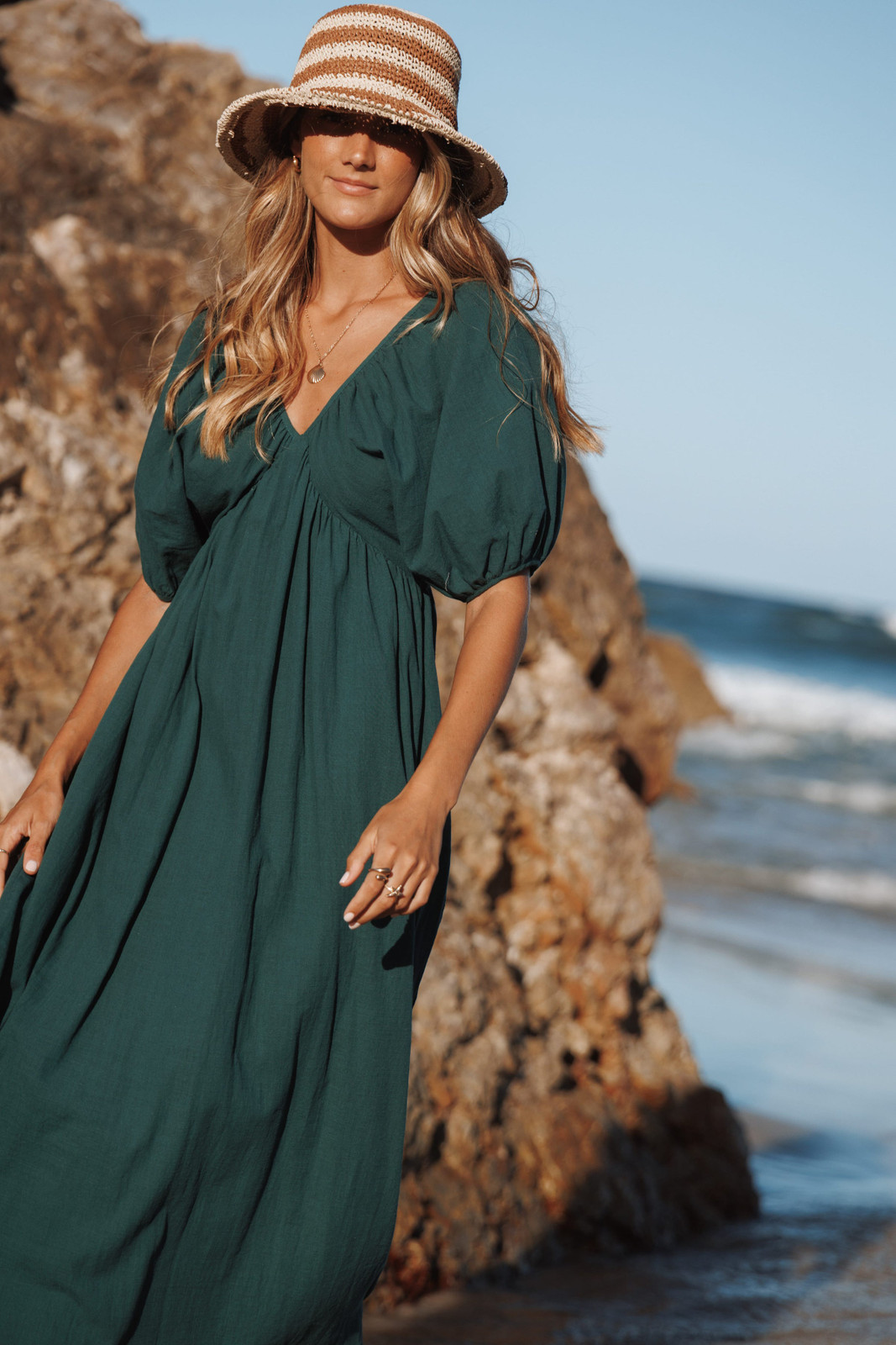 Dark Green Cotton Puff Sleeve Maxi Dress for Beach Escapes Dark Green Cotton Puff Sleeve Maxi Dress for Beach Escapes — Puff Sleeve Dresses