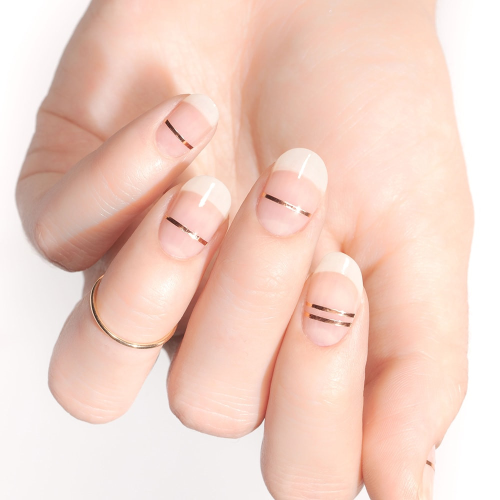 Glossy Metallic Visual Idea Glossy Metallic Visual Idea — Line Art Nails