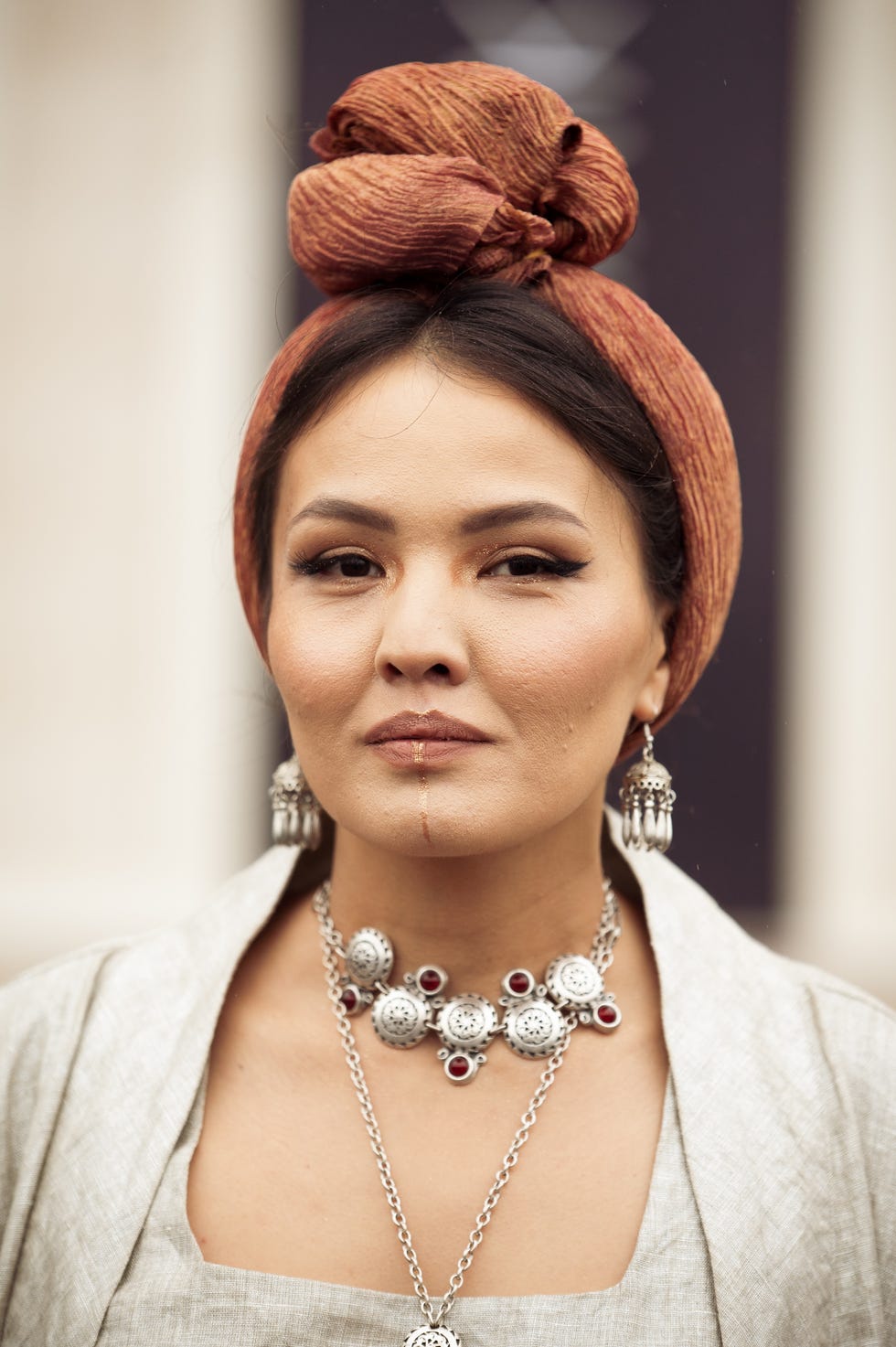 Wavy Hair Down with Side-Tied Headband — Scarf Hairstyles