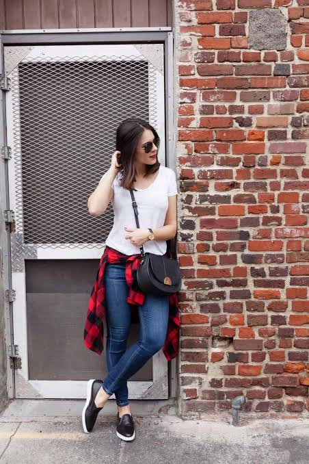 Black Loafers Outfit Idea — Skinny Jeans Outfits