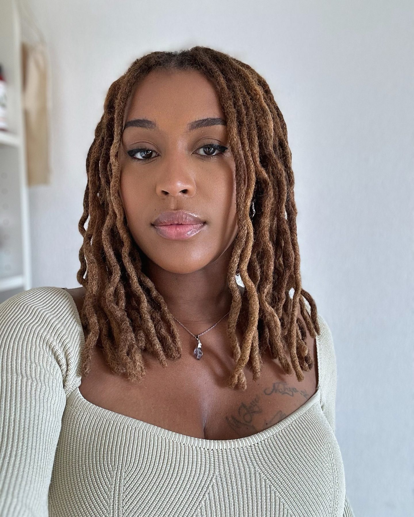 Collarbone Visual Idea Collarbone Visual Idea — Loc Styles for Black Women