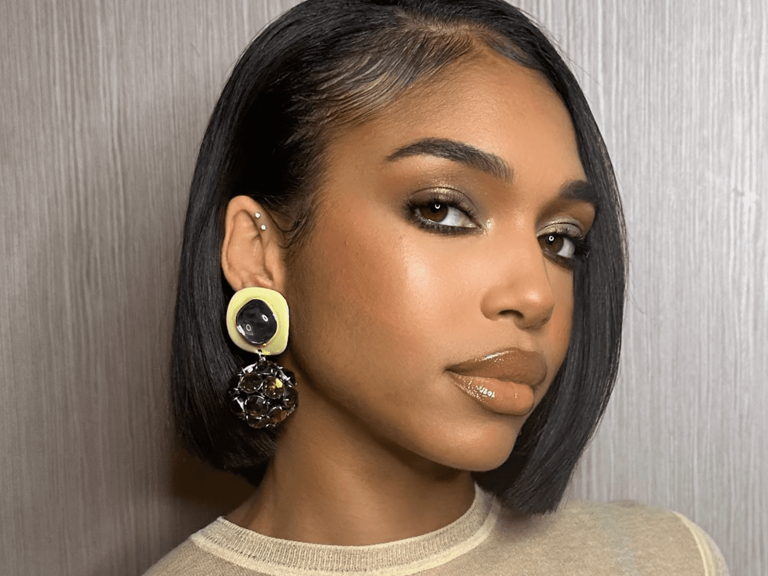 Sleek Chin-Length Bob — Hairstyles for Fine Hair