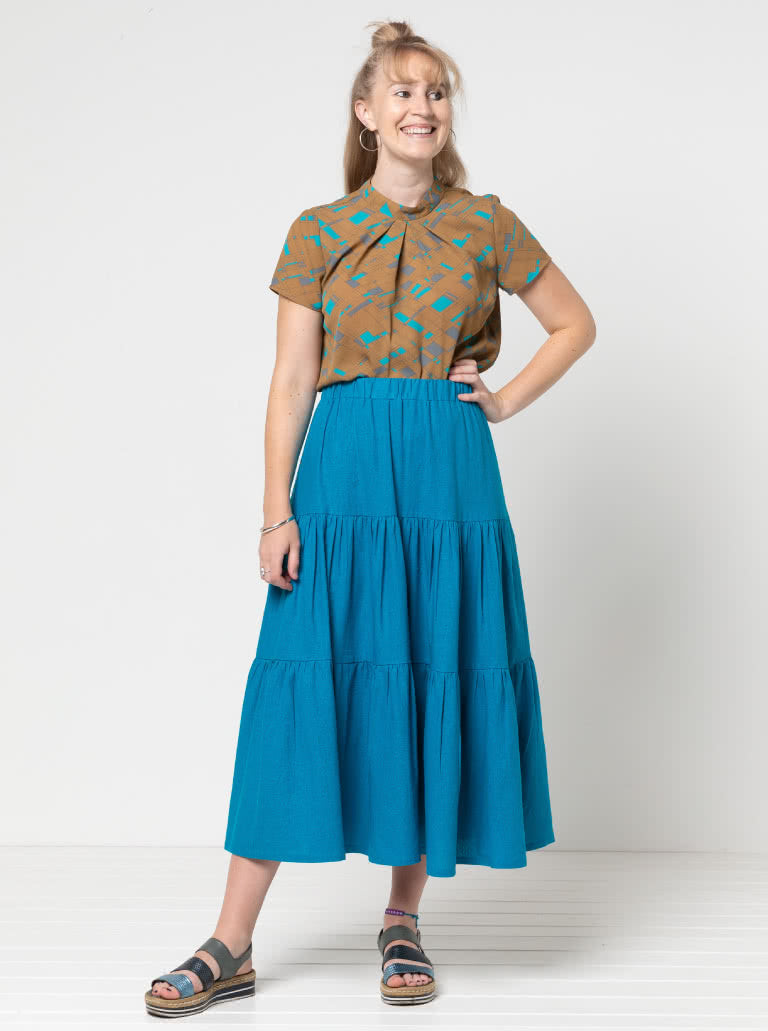 Teal Tiered A-Line Midi Skirt with Abstract Print Top Teal Tiered A-Line Midi Skirt with Abstract Print Top — Tiered Skirt Outfits
