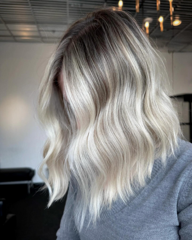 Chin Visual Idea Chin Visual Idea — Ash Blonde