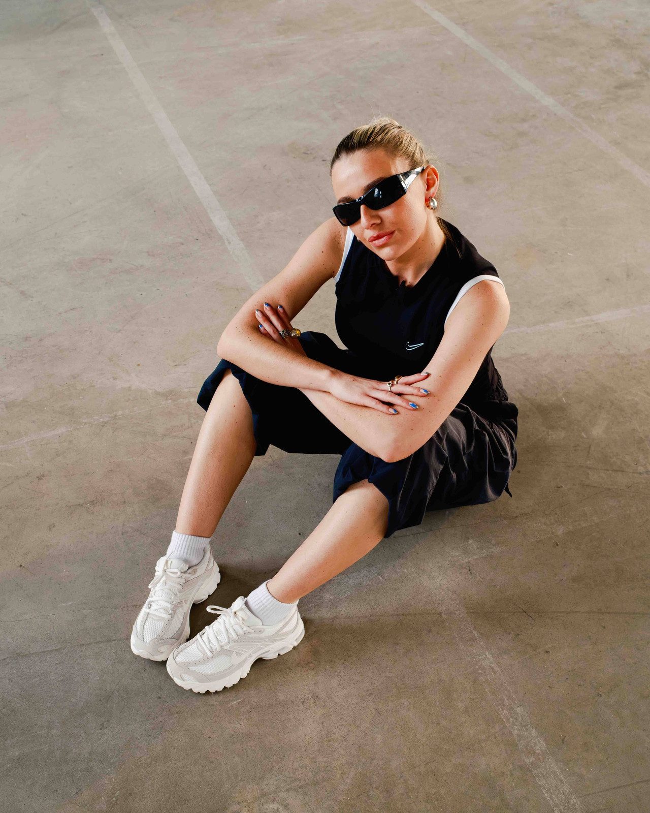 Simplicity: Athleisure Top and Shorts with White Sneakers Simplicity: Athleisure Top and Shorts with White Sneakers — Air Max Outfits