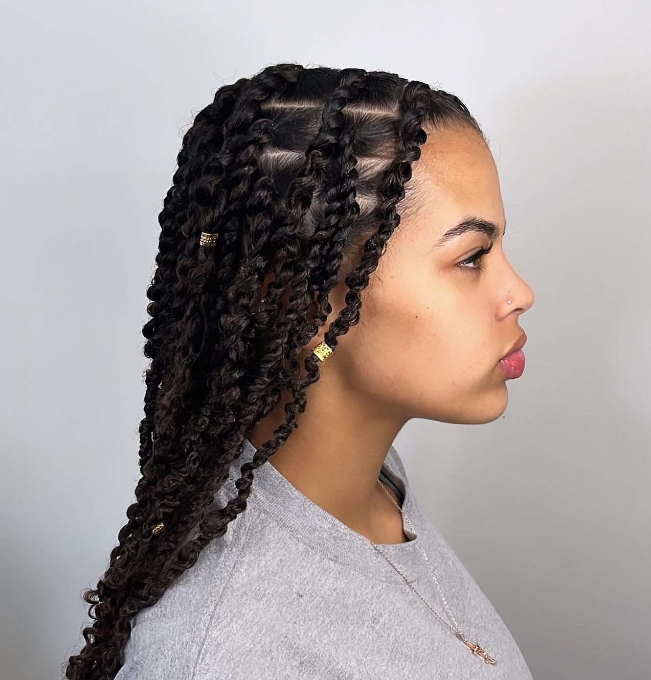 Wavy Passion Twists With Subtle Highlights Wavy Passion Twists With Subtle Highlights — Twist Hairstyles