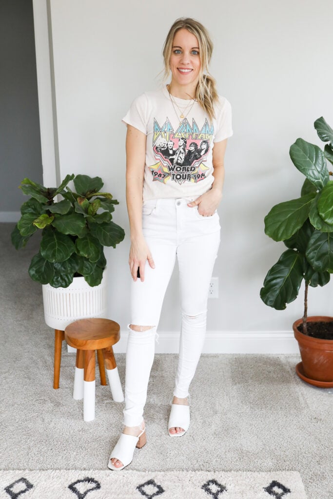 Relaxed Ripped White Skinny Jeans with Graphic Tee Relaxed Ripped White Skinny Jeans with Graphic Tee — White Outfits