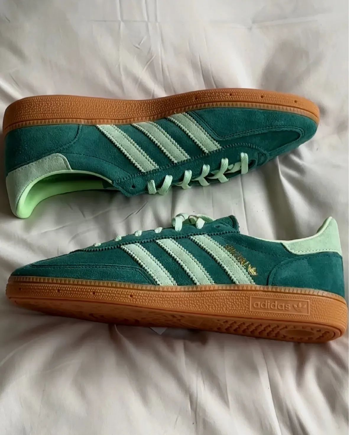 Vibrant Green Suede Adidas Spezial Sneakers with Mint Stripes Vibrant Green Suede Adidas Spezial Sneakers with Mint Stripes — Adidas Spezial Outfits