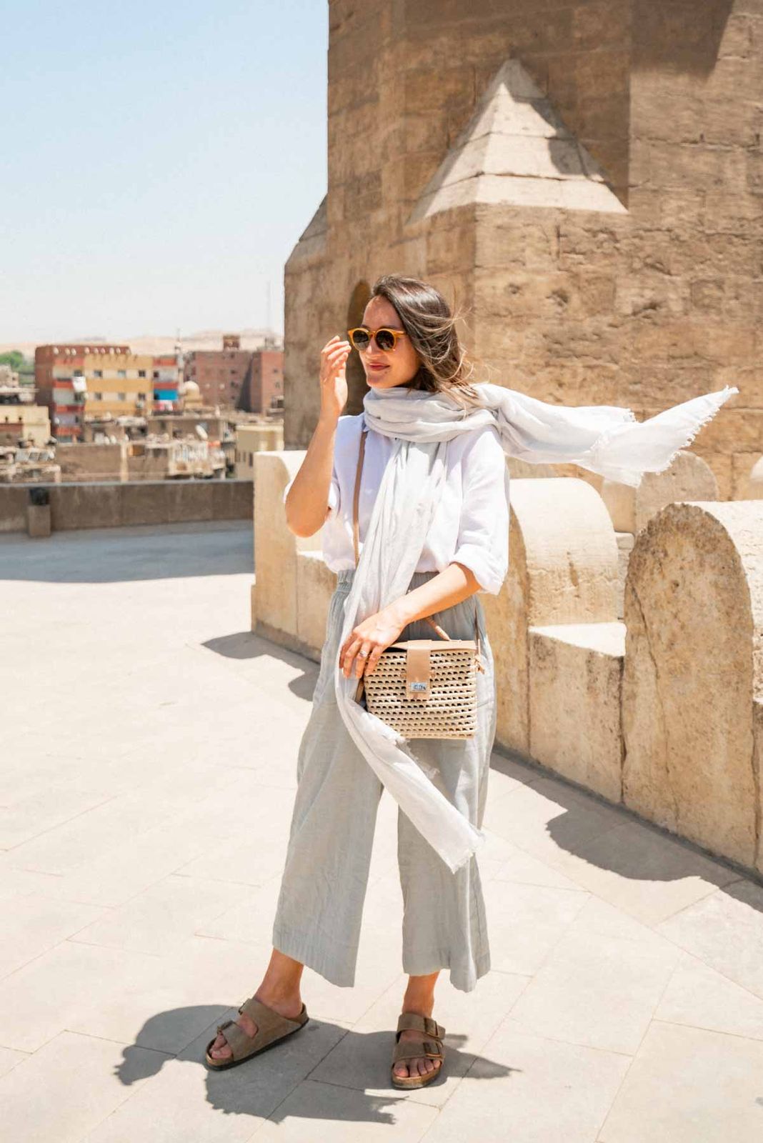 Olive Green Linen Midi Dress for Daytime Exploration Olive Green Linen Midi Dress for Daytime Exploration — Egypt Outfits