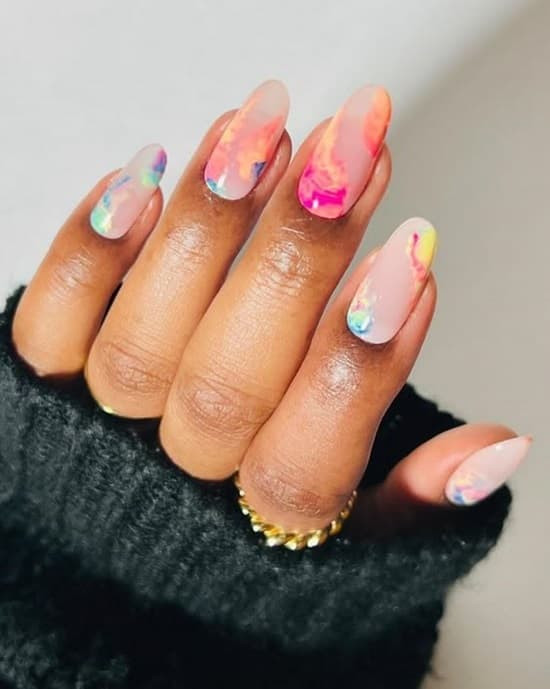 Visual Idea — Watercolor Nails