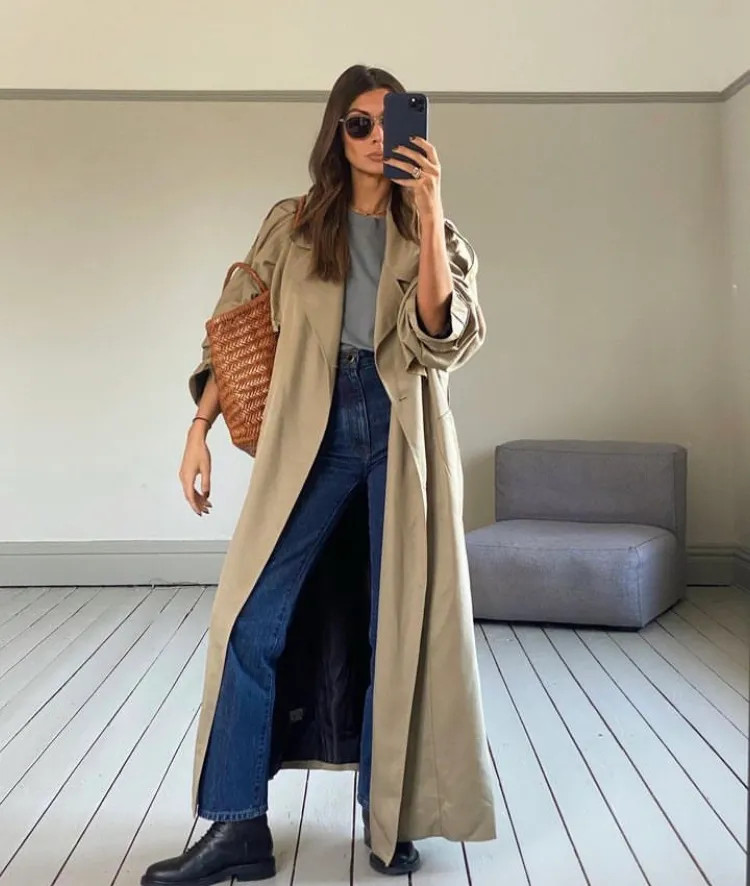 Casual Transitional Weather Outfit Idea — Dark Wash Jeans Outfits