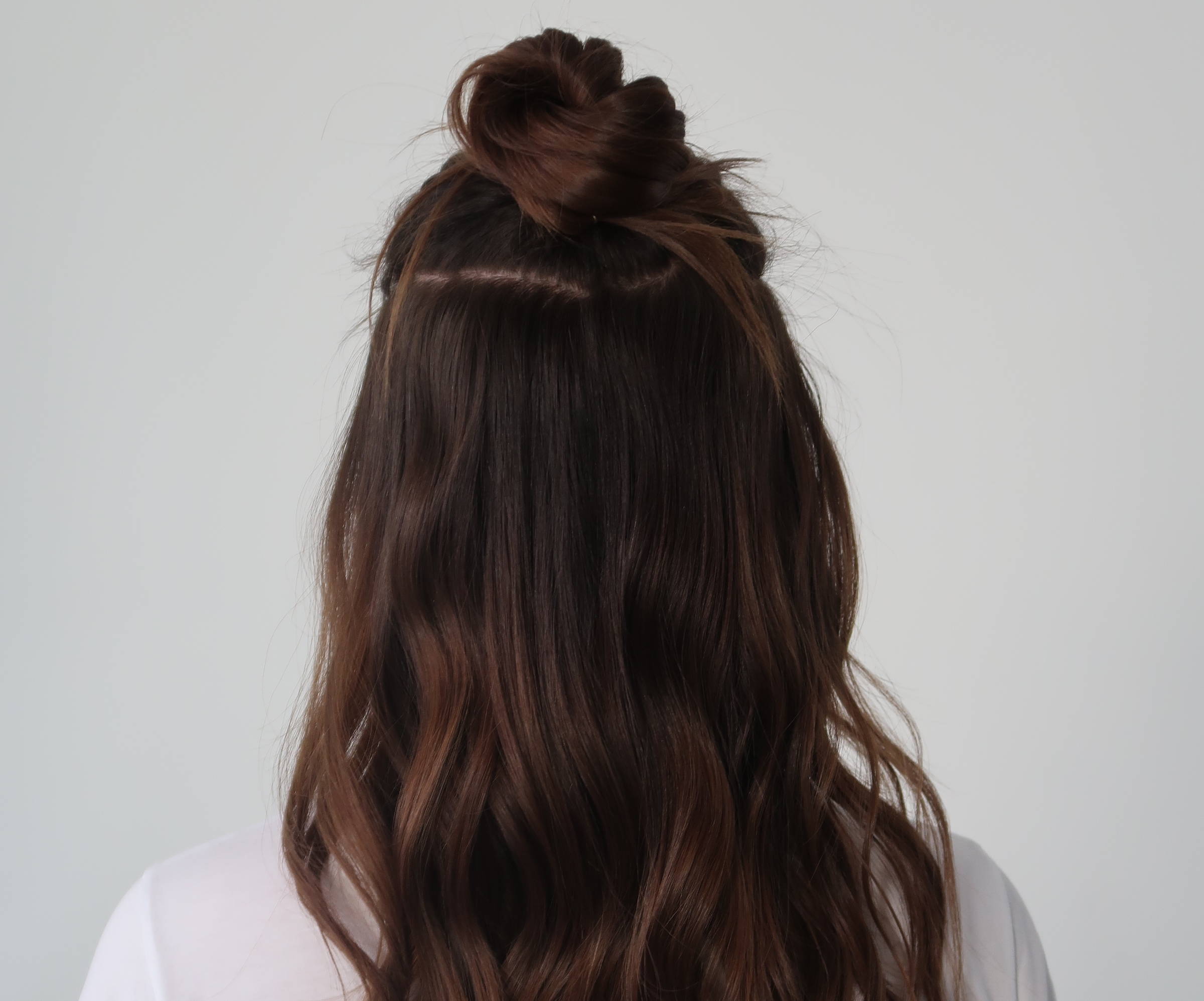 Voluminous Collarbone Blowout Voluminous Collarbone Blowout — Hairstyles for Frizzy Hair