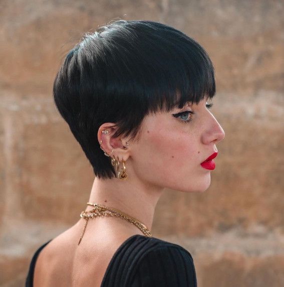 Sleek Thick Black Chin Length Crop Sleek Thick Black Chin Length Crop — Bowl Cut
