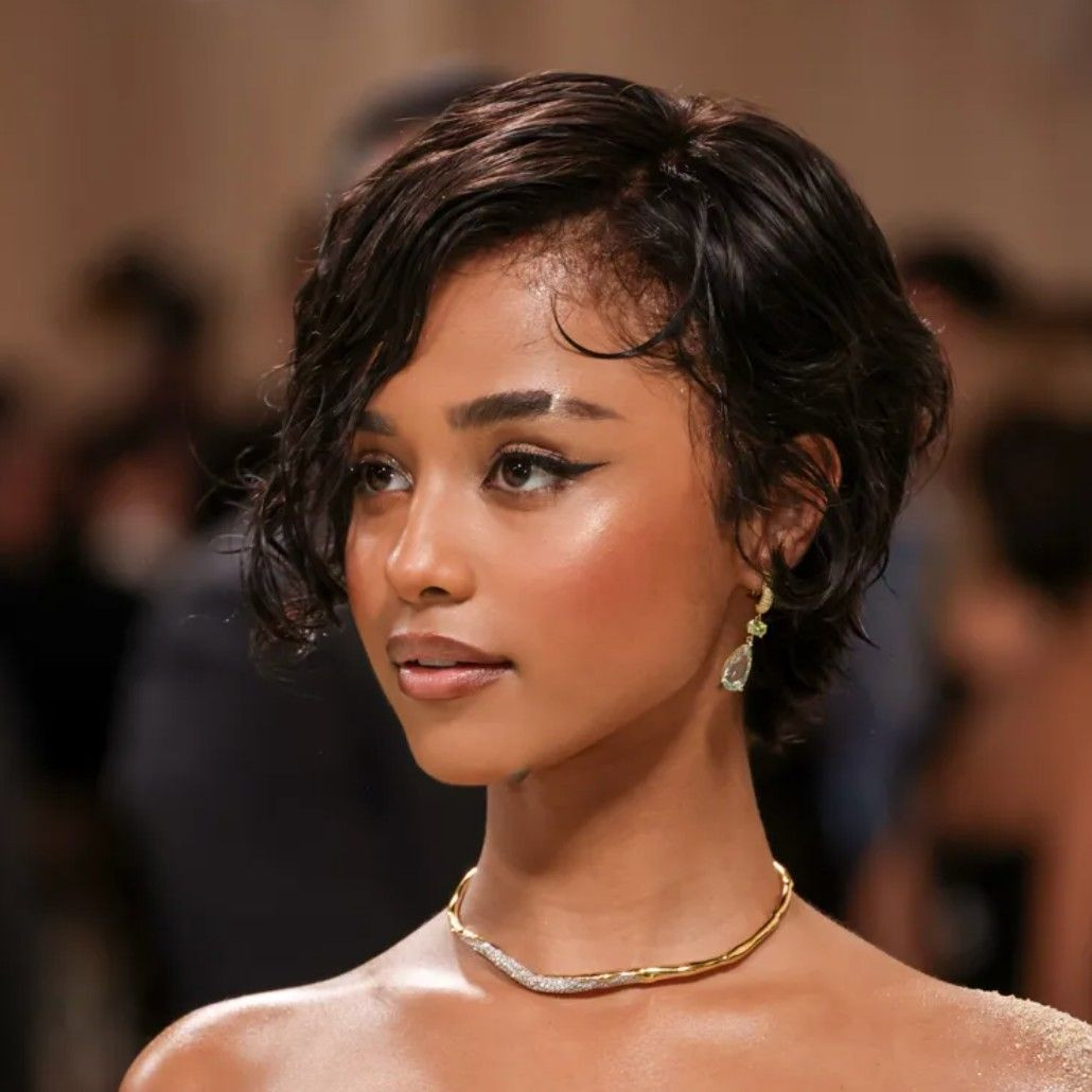 No Bangs Chin Length Black Curly Bob No Bangs Chin Length Black Curly Bob — Relaxed Hair Bob