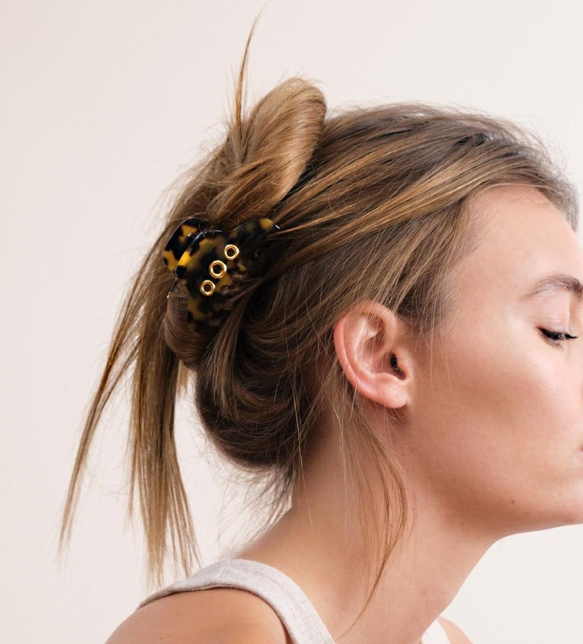 Shoulder-Length Visual Idea Shoulder-Length Visual Idea — Hair Clip Hairstyles