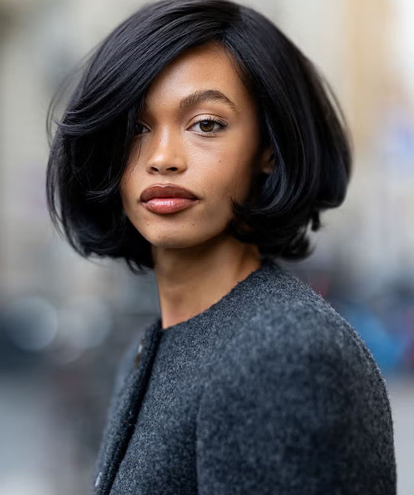 Voluminous Black Bob With Curled Ends Voluminous Black Bob With Curled Ends — Italian Bob