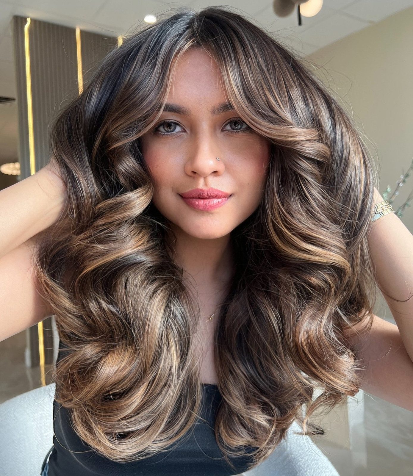 Dark Brown Curls With Bold Blonde Highlights — Brown Highlights