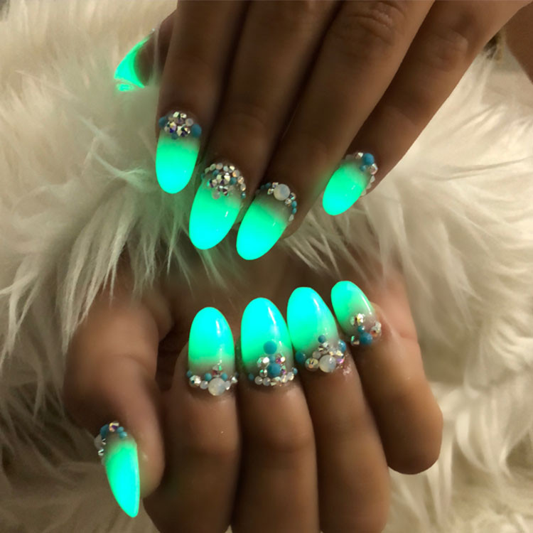 Intense Neon Green Pink Gradient Almond Intense Neon Green Pink Gradient Almond — Glow in the Dark Nails