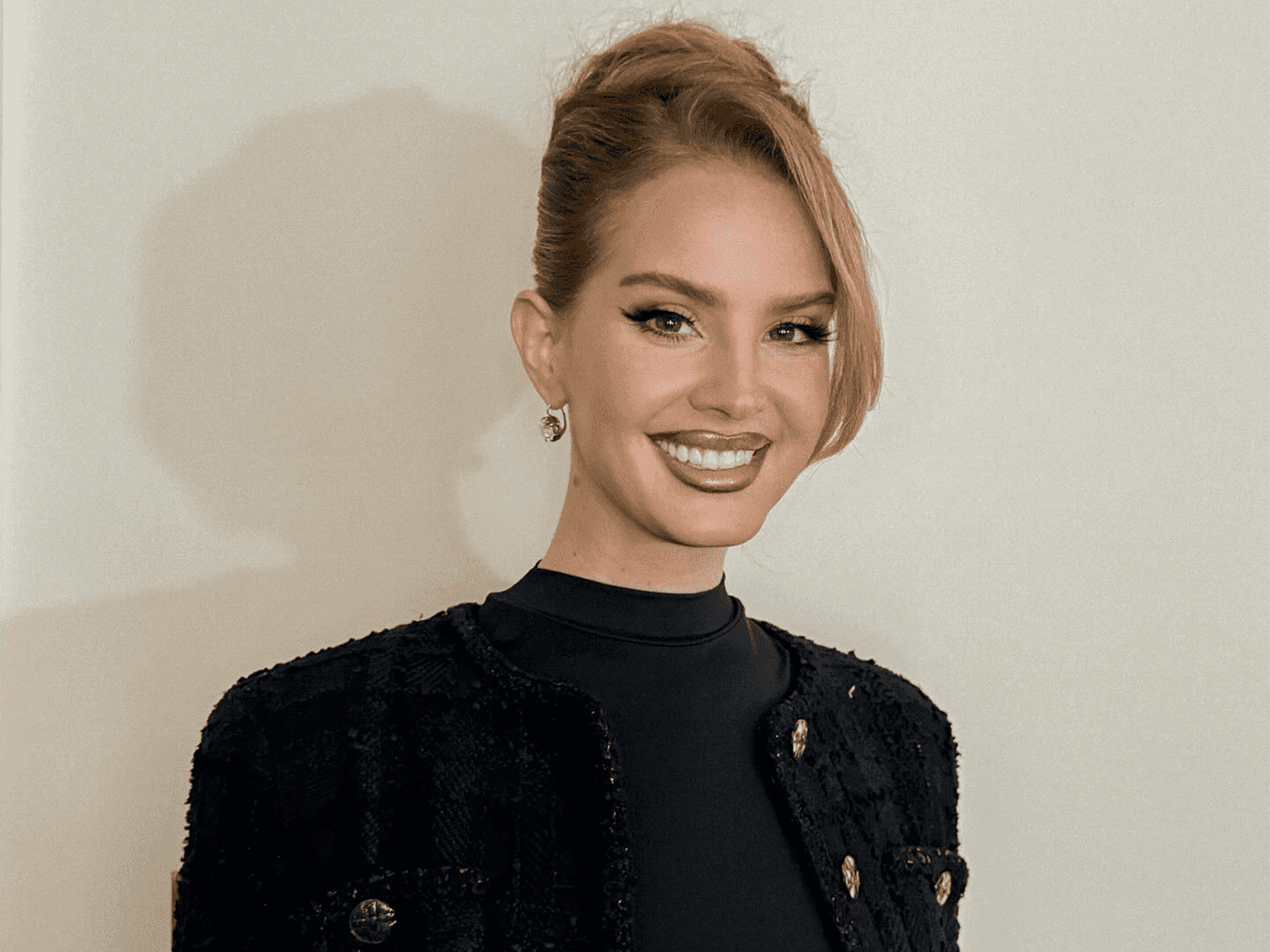 Sculpted Updo with Soft Bangs Sculpted Updo with Soft Bangs — Work Hairstyles