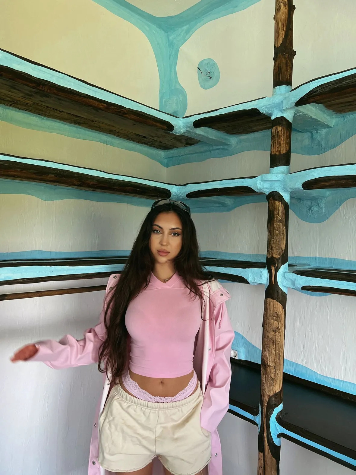 Streetwear Ready: Pink Knit Top and Relaxed Shorts — Skims Outfits