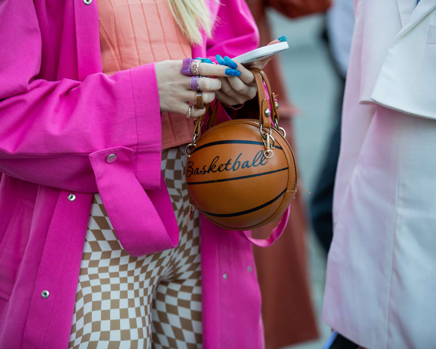 Trench Coat and Checkered Pants with a Novelty Handbag — Basketball Game Outfits