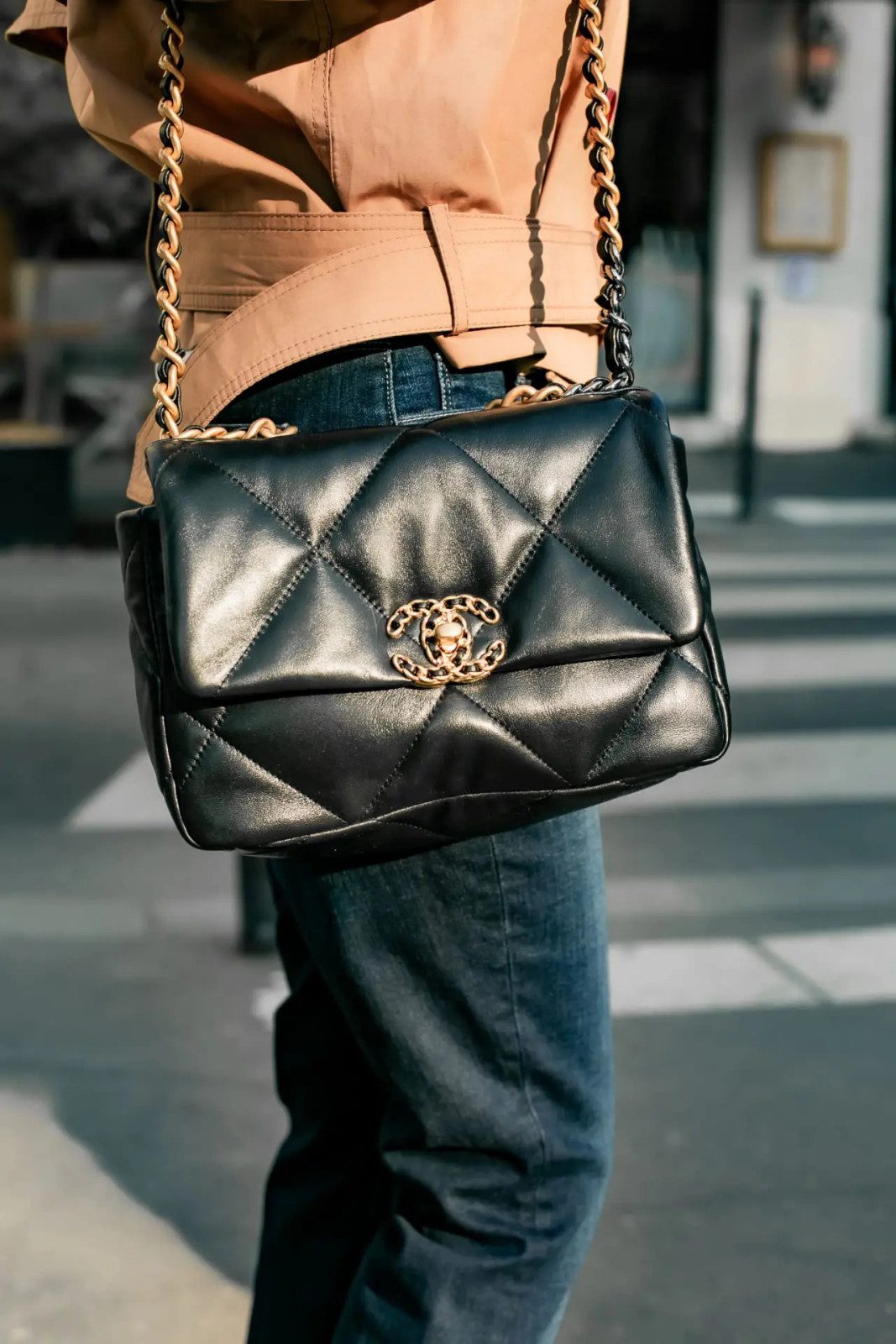 Timeless Trench Coat and Black Chanel 19 Bag Timeless Trench Coat and Black Chanel 19 Bag — Chanel Bag Outfits