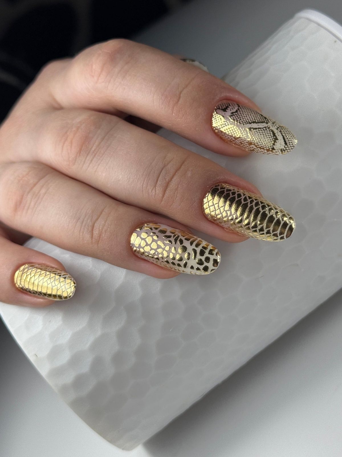 Chrome Foil Visual Idea Chrome Foil Visual Idea — Snake Print Nails