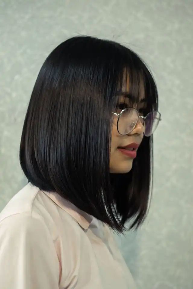 Sleek Black Bob With Blunt Bangs Sleek Black Bob With Blunt Bangs — Long Bob