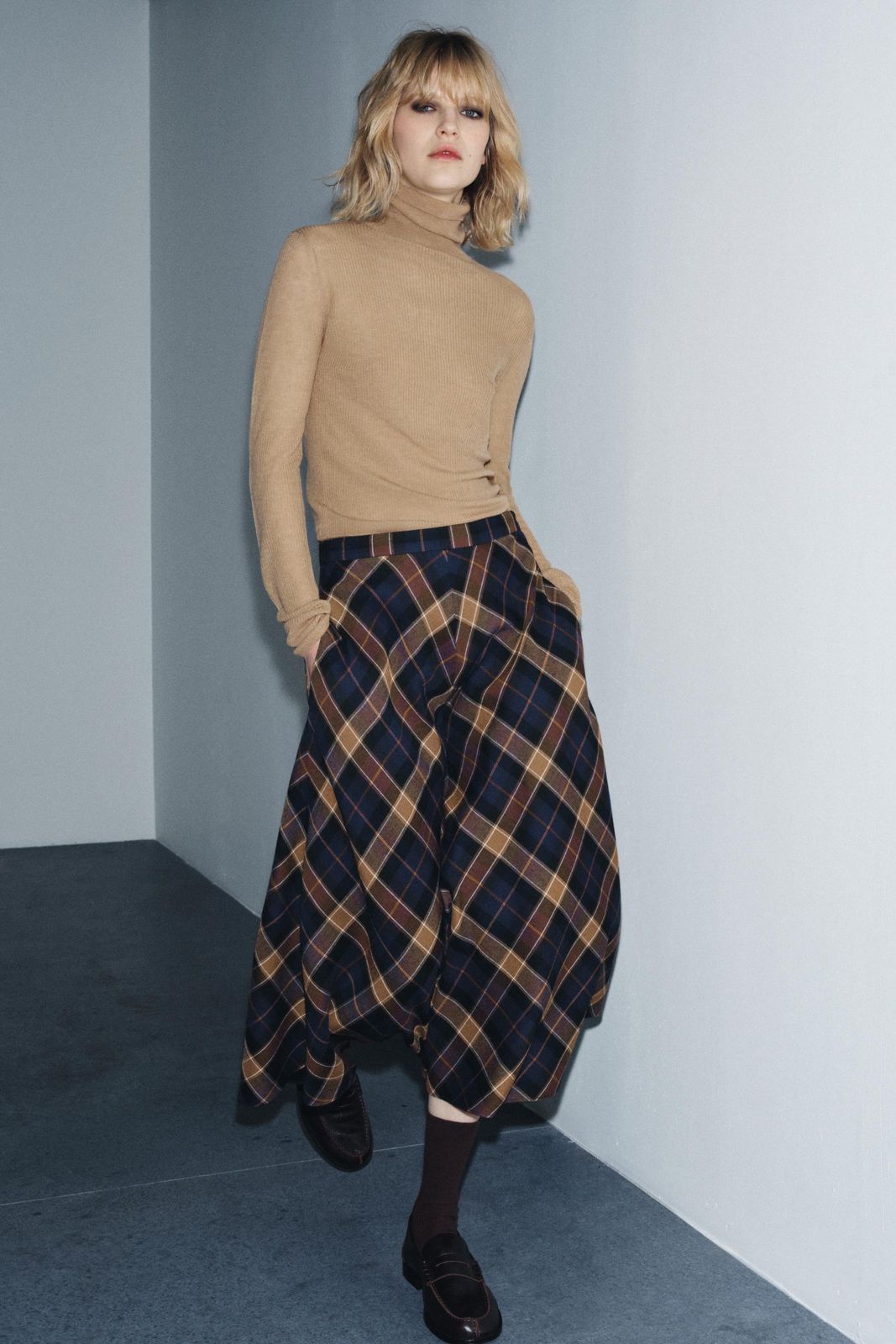 Plaid Maxi Skirts Are the Anti-Denim Trend Fashion Is Loving | Who What Wear