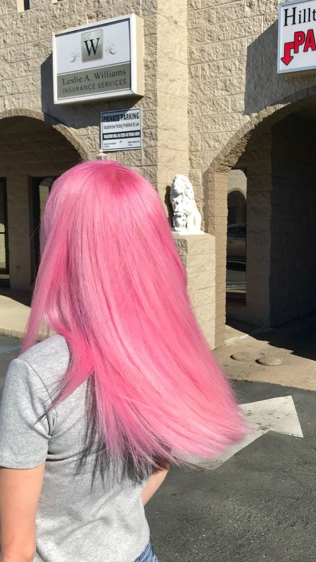 Messy Shag Pink With Side Bangs Messy Shag Pink With Side Bangs — Light Pink Hair
