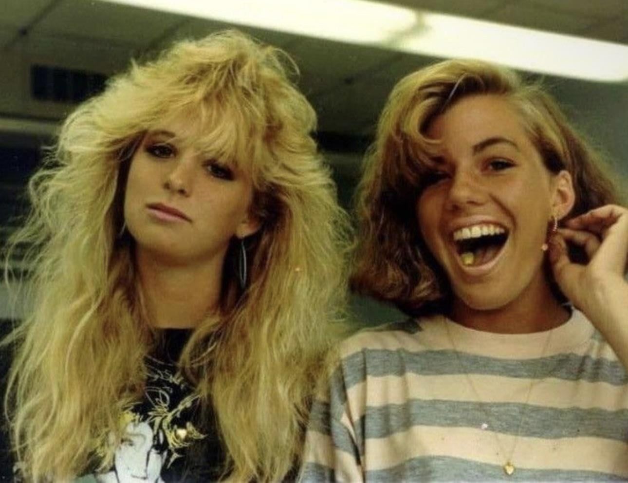 Mid-Back Teased Straight Blonde — 80s Hairstyles