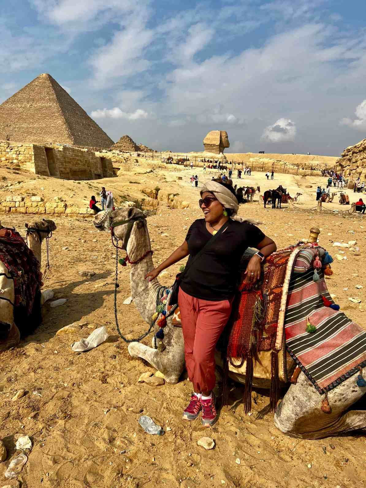 Black T-Shirt and Terracotta Pants for Sightseeing Black T-Shirt and Terracotta Pants for Sightseeing — Egypt Outfits
