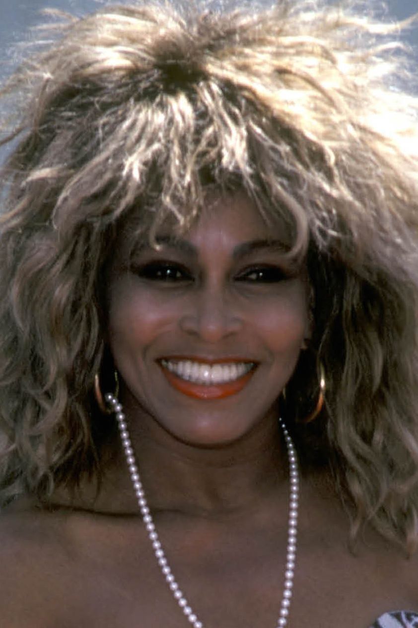 Shoulder Length Tousled Dirty Blonde — 80s Hairstyles