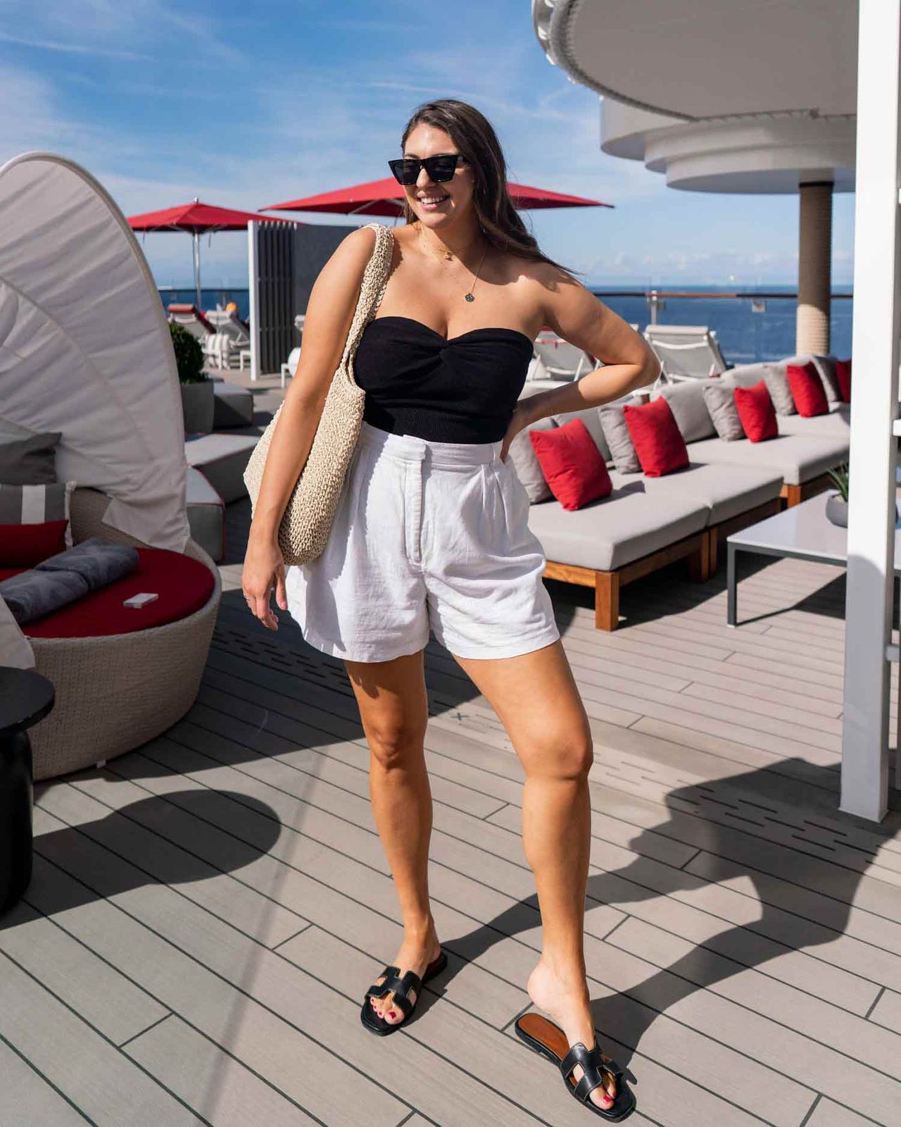 Black Strapless Top and White Shorts for a Chic Boat or Cruise Black Strapless Top and White Shorts for a Chic Boat or Cruise — Boat Outfits