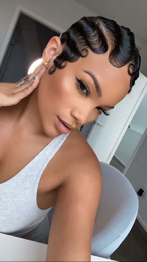 Visual Idea — Acting As Bangs Hairstyles for Receding Hairline Women