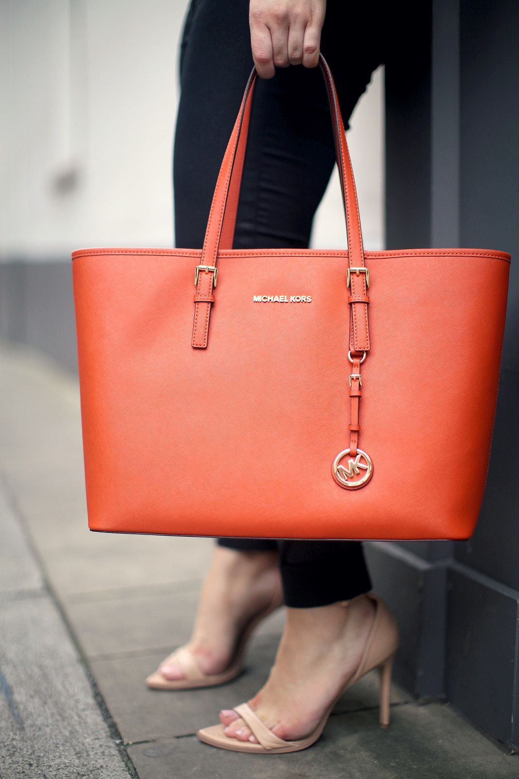 Orange Tote Bag with Stiletto Sandals and Skinny Jeans — Michael Kors Bag Outfits