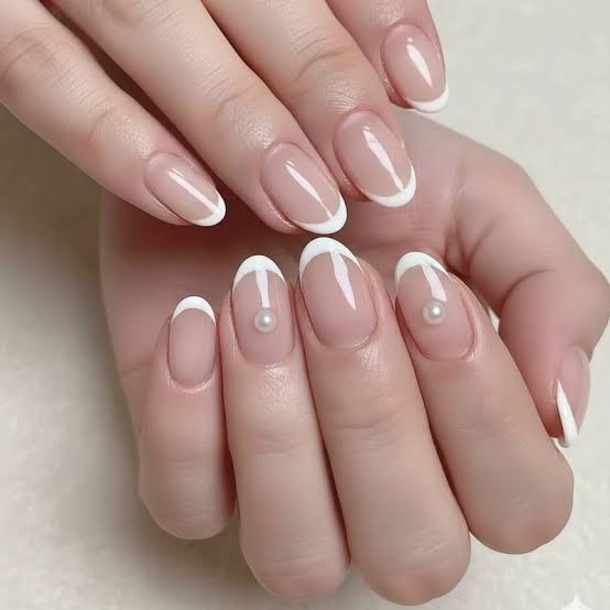Short Oval French with Single Pearl Short Oval French with Single Pearl — Bridal Shower Nails