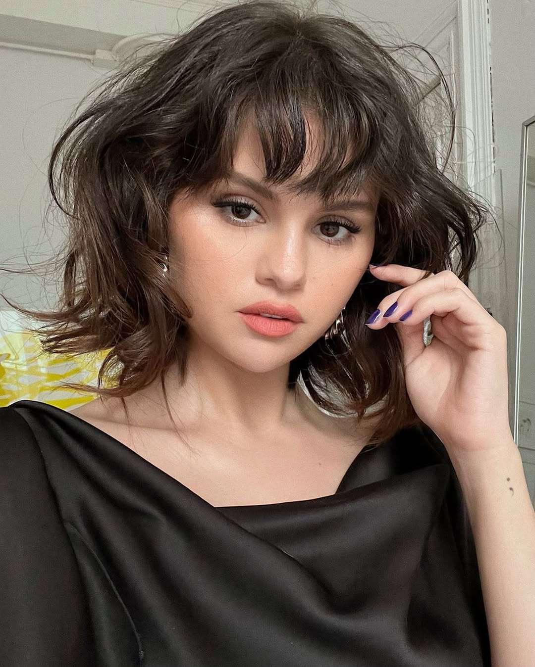 Dark Brown Butterfly With Voluminous Curtain Bangs — Butterfly Haircut Short Hair