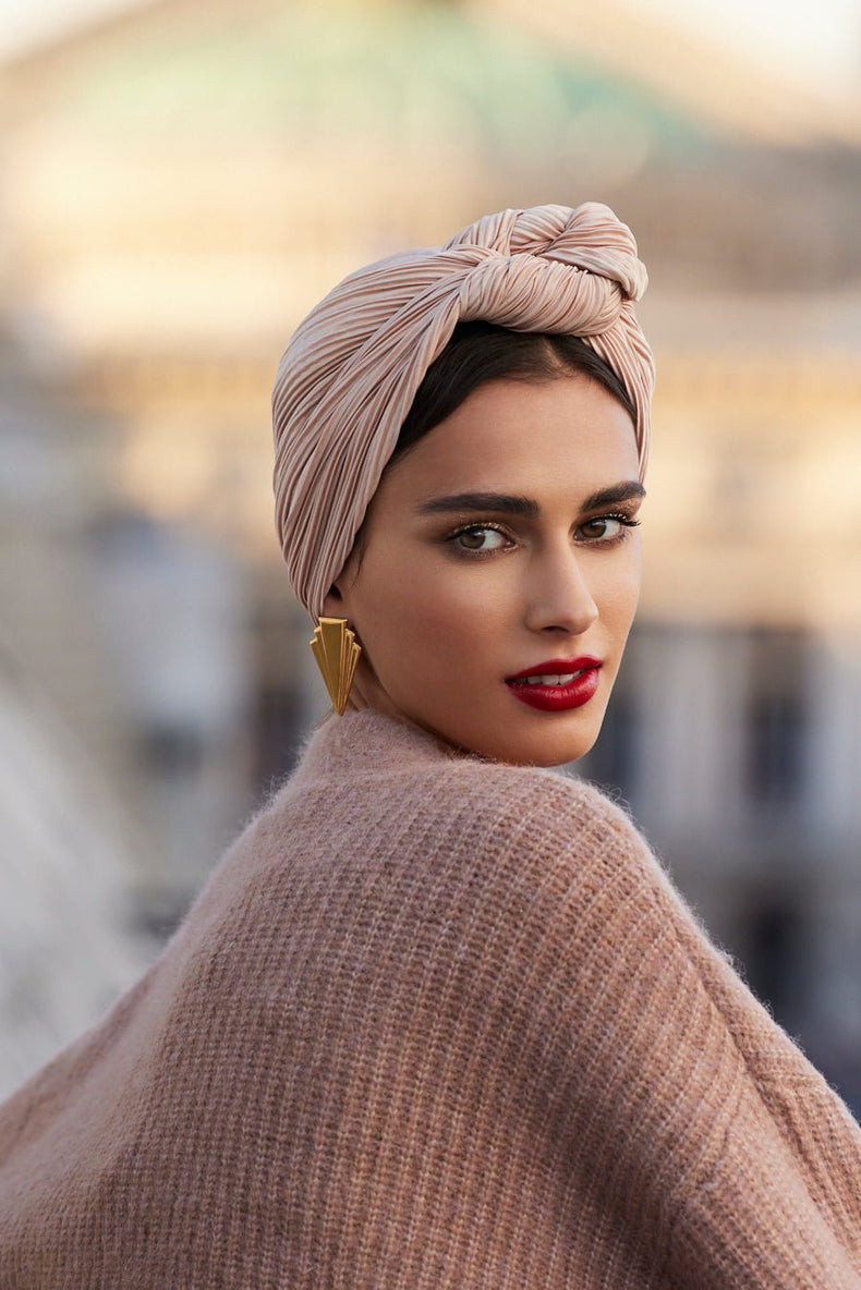 Light Beige Pleated Turban With Knit Sweater Light Beige Pleated Turban With Knit Sweater — Turban Styles