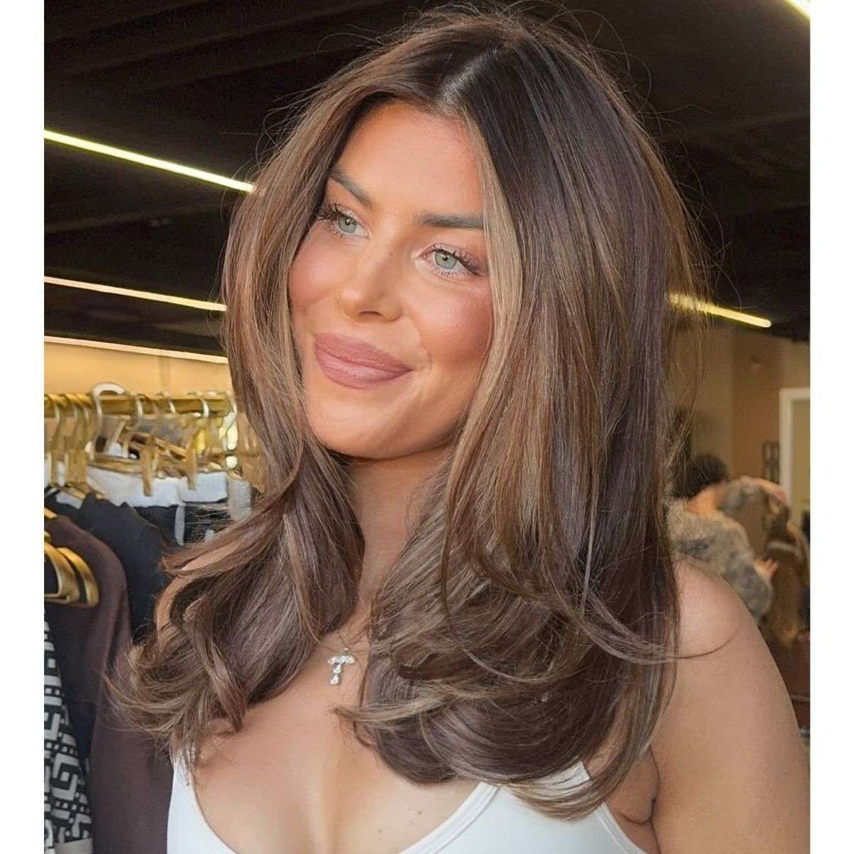 Front View Visual Idea — Shoulder Length Haircuts