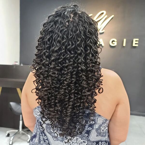 Defined Spiral Curls Full Effect Defined Spiral Curls Full Effect — Spiral Perm