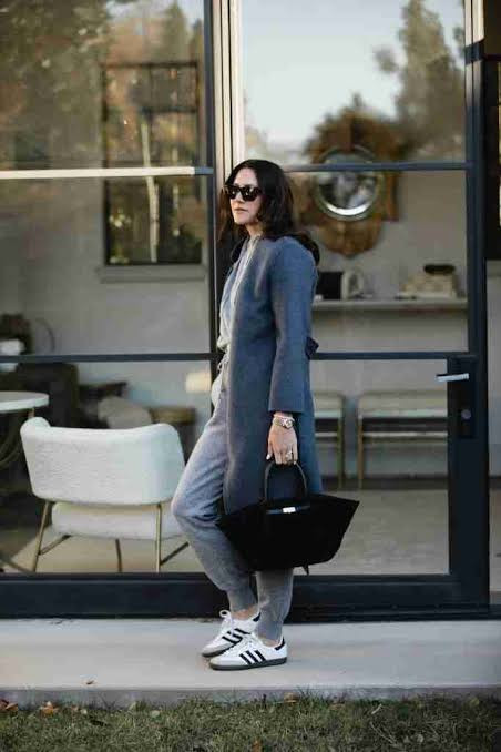 Casual Travel Outfit Idea Casual Travel Outfit Idea — Chicago Outfits