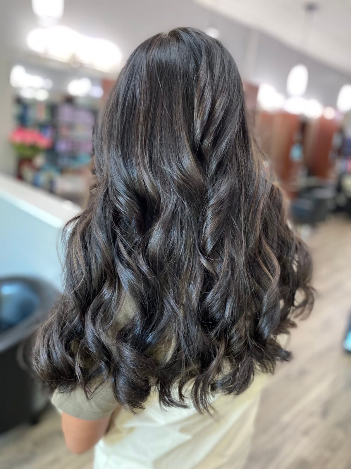 Mid-Back Dark Brown With Lighter Brown Highlights Mid-Back Dark Brown With Lighter Brown Highlights — Hair Color Ideas for Dark Hair