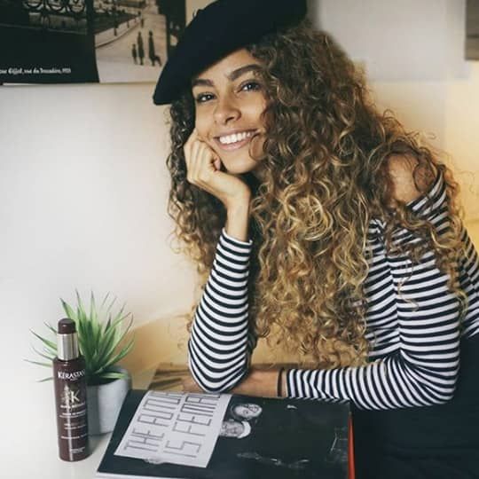 Collarbone Waves With Honey Blonde — Hair Color for Latinas