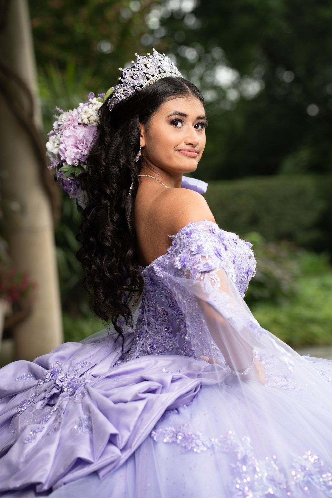 Middle Parted Loose Curls — Quinceanera Hairstyles