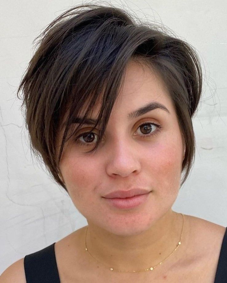 Layered Dark Brown Pixie With Swept Bangs Layered Dark Brown Pixie With Swept Bangs — Pixie Cut for Round Face